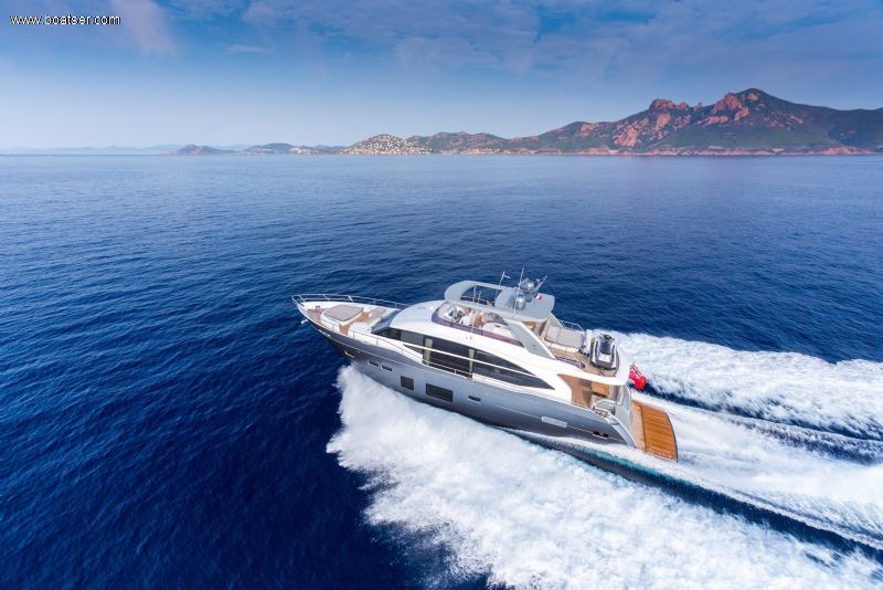 Motor Yacht , by Owner ,500000€